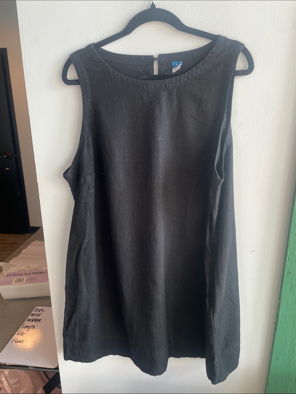 Classic Black Sleeveless Shift Dress